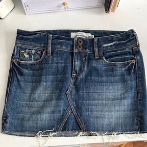 Abercrombie & Fitch Women's Dark Blue Denim Skirt